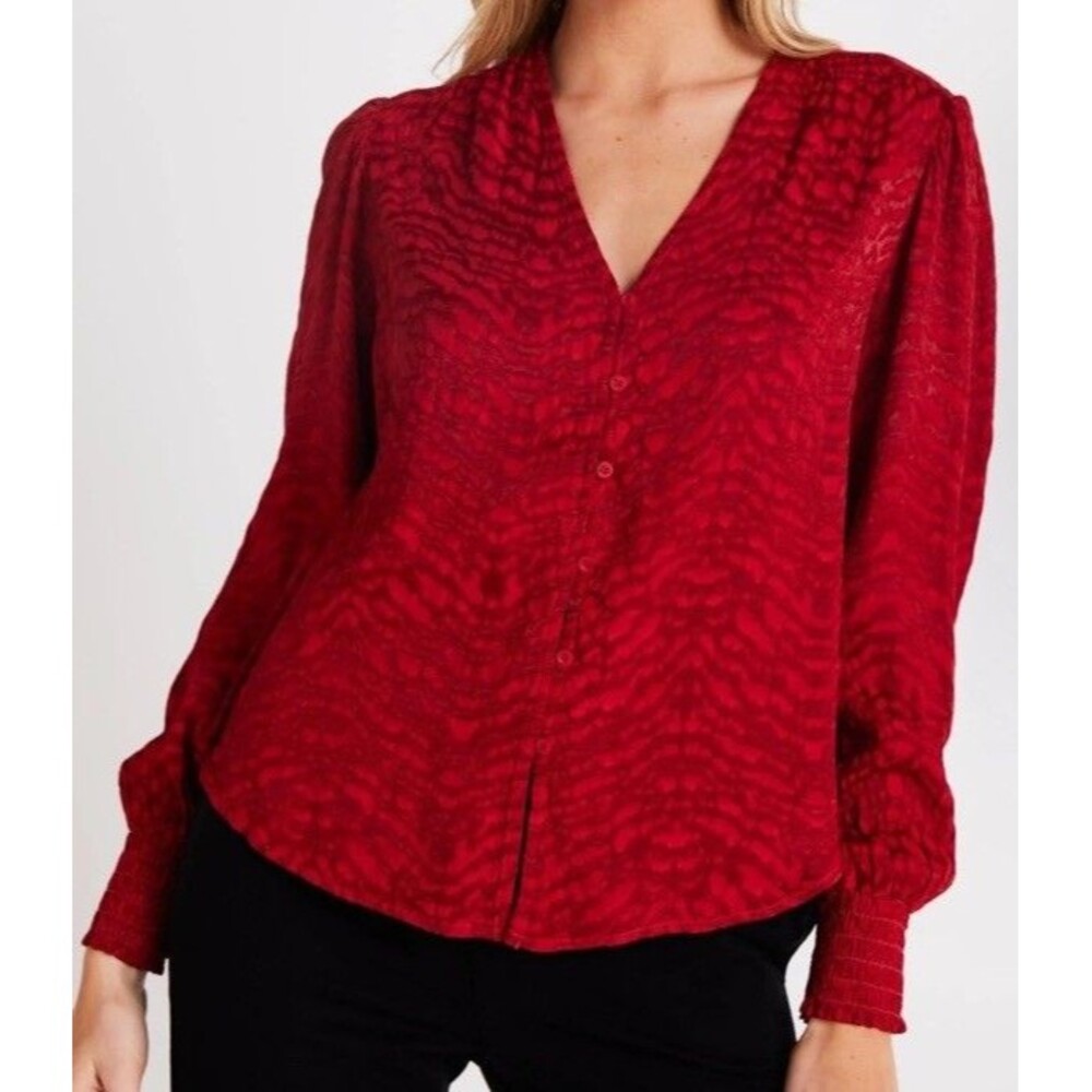 Bella Dahl Smocked Cuff Button Down Blouse: Size: L